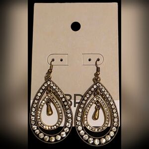 Elegant Teardrop Earrings